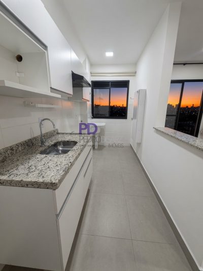 APARTAMENTO À VENDA - VISTA ÁGUA COMPRIDA