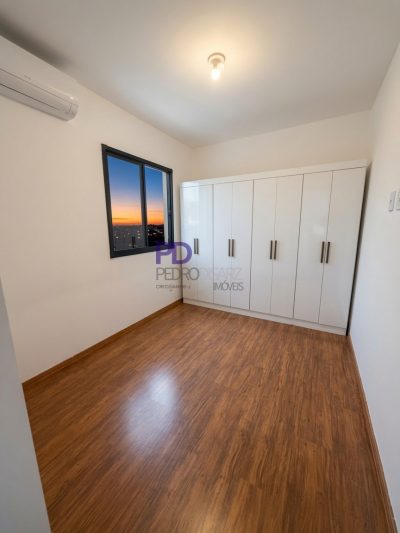 APARTAMENTO À VENDA - VISTA ÁGUA COMPRIDA