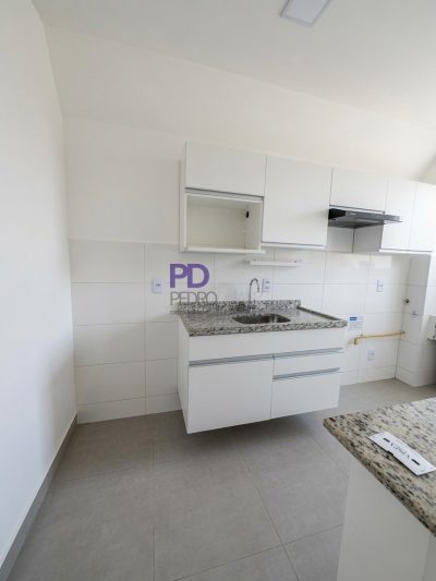 APARTAMENTO À VENDA - VISTA ÁGUA COMPRIDA